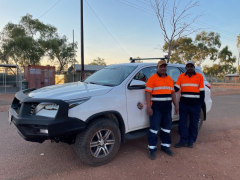 Vahai Tuione and Damien Campbell from Pmara Jutunta with the new Anmatjere vehicle.